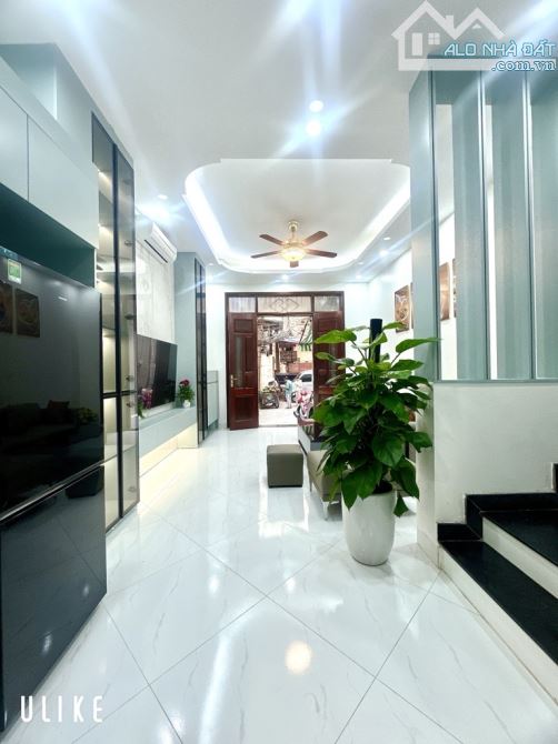 Siêu hot! Nhà Thanh Xuân 45m², 5.2 tỷ, sổ đỏ, dọn về ở ngay đón Tết! - 1