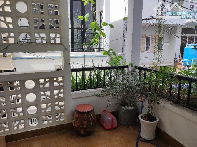 HIẾM - NGUYỄN BỈNH KHIÊM- GÒ VẤP-  50M-  3 TẦNG-4PN-6.4T - 1