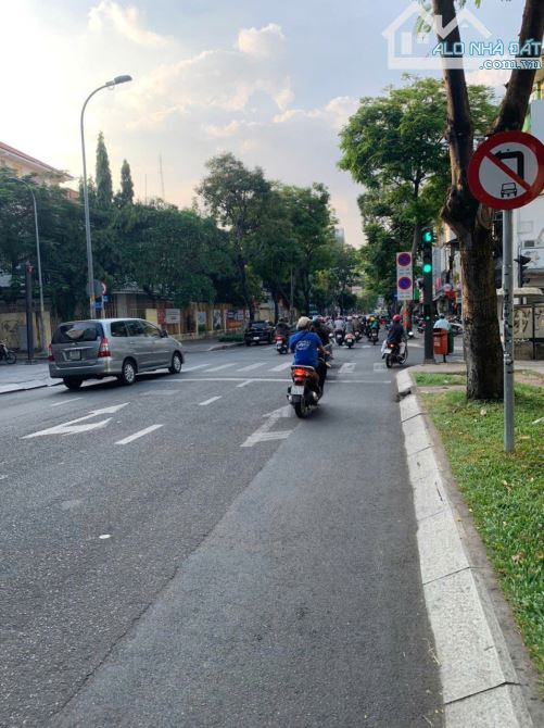 ✅CHO THUÊ NHÀ NGUYÊN CĂN MẶT TIỀN ĐƯỜNG ĐINH TIÊN HOÀNG, PHƯỜNG ĐAKAO, QUẬN 1 - 1