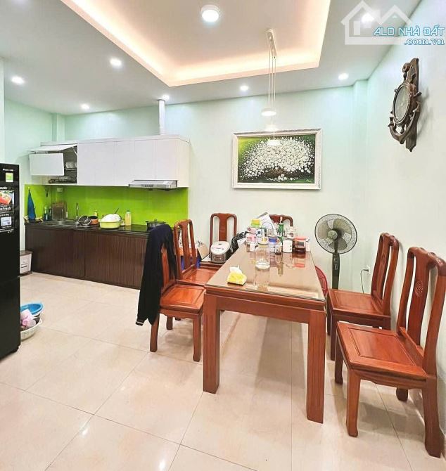 BÁN GẤP PHÂN LÔ NGUYỄN VĂN HUYÊN, ÔTÔ TRÁNH, KINH DOANH ĐA DẠNG, DT 56M² CHỈ HƠN 13TỶ - 1