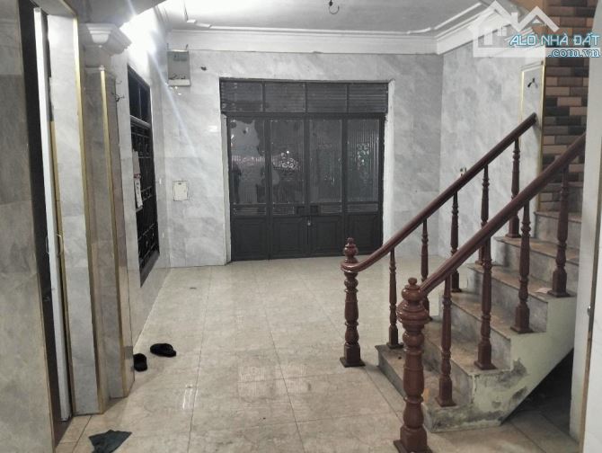 Yên Duyên , Bán Đất tặng Nhà 3 Tầng , Lô Góc Mặt Ngõ Thông, Oto,  kinh doanh Giá Hơn 8 Tỷ