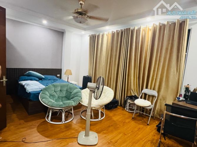 Trần Quốc Hoàn, Cầu Giấy. Ô tô đỗ cửa, 60m2x 5T lô góc 3 thoáng chỉ 16.5 tỷ- - 2