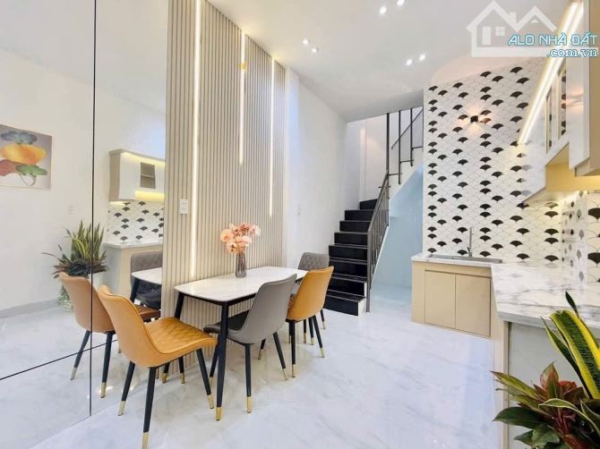 Bán nhà Nguyễn Du P.7 Gò Vấp 30M2 3PN 3TỶ85 - 2