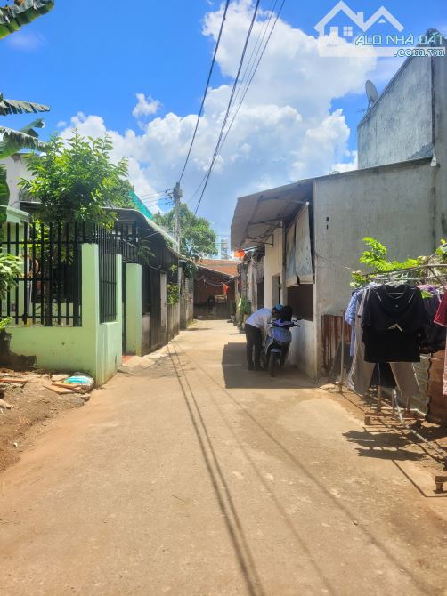 Bán đất sổ riêng 170m2 sau lưng chợ Tân Bình ngang 9,3m p.Tân Bình Dĩ An HTL4620 - 2