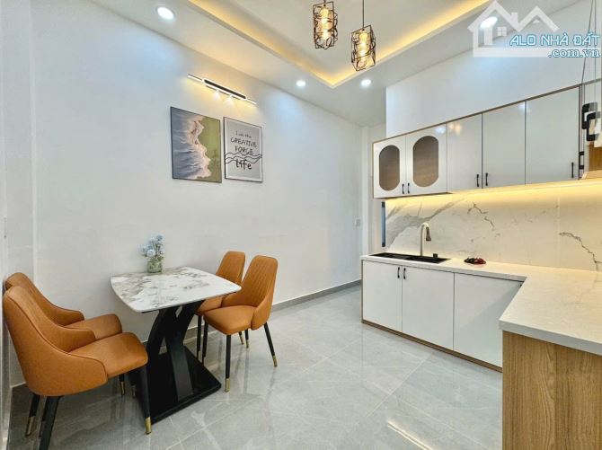 MINH KHAI-BTL NHÀ ĐẸP DÂN XÂY MỚI 35Mx5Tầng 100m Ô TÔ TRÁNH - 2