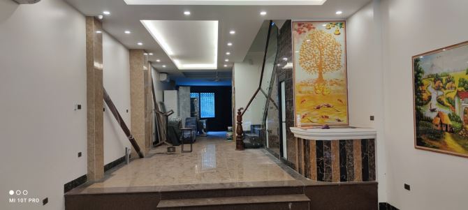 Cho thuê nhà riêng tại VOV Mễ Trì, DT 90m, MT 5m, 5 tầng, thông sàn, thang máy, ĐH. NL.35t - 2