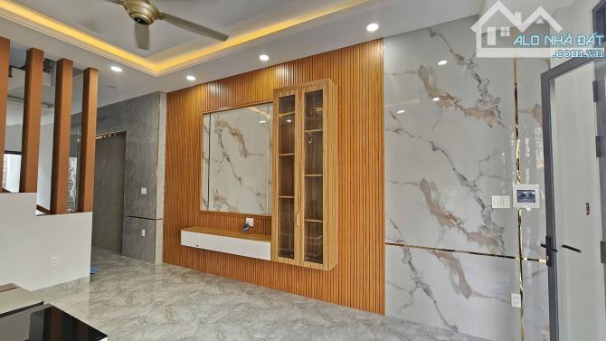 nhà 60m2 full nội thất 3ty8 TL gần ngã tư Miếu Ông Cù 500m, p.Bình Chuẩn - 2