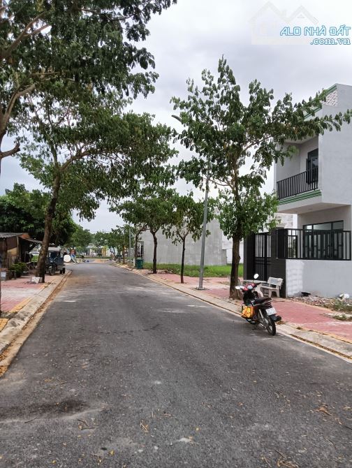 Bán đất nền kdc river gateway TT Thủ thừa, MT 818 giá rẻ - 2