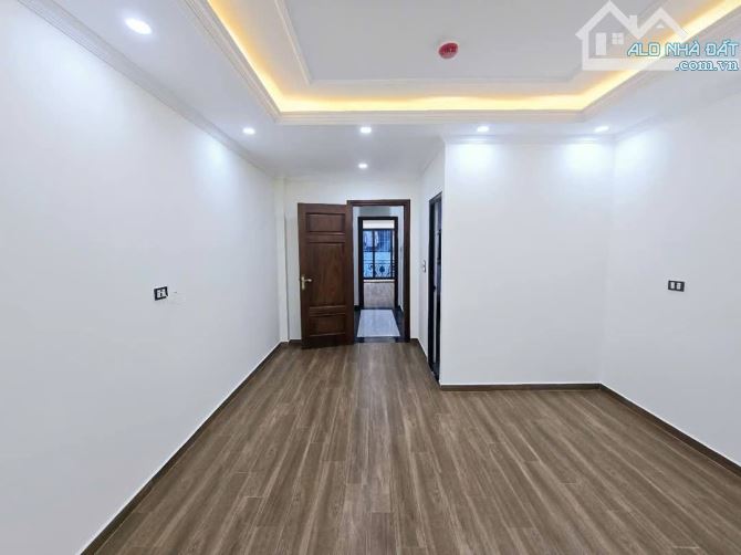 MẶT PHỐ MAI ANH TUẤN ĐỐNG ĐA, VỊ TRÍ ĐẸP VIEW HỒ KINH DOANH, DT 51M2 X7 TẦNG GIÁ 30 TỶ - 2