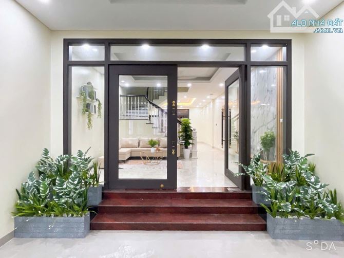 PHÂN LÔ HOÀNG QUỐC VIỆT 69m*5 MT6m 17.8TỶ - 3 MẶT NGÕ Ô TÔ TRÁNH - CẠNH KĐT NAM CƯỜNG - 3