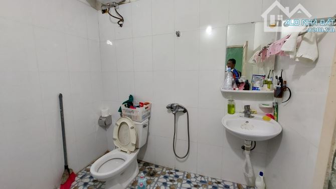 Bán nhà 2 tầng Lê Lai, Ngô Quyền.23m2. Mặt tiền 5m.Giá chỉ 980tr - 3