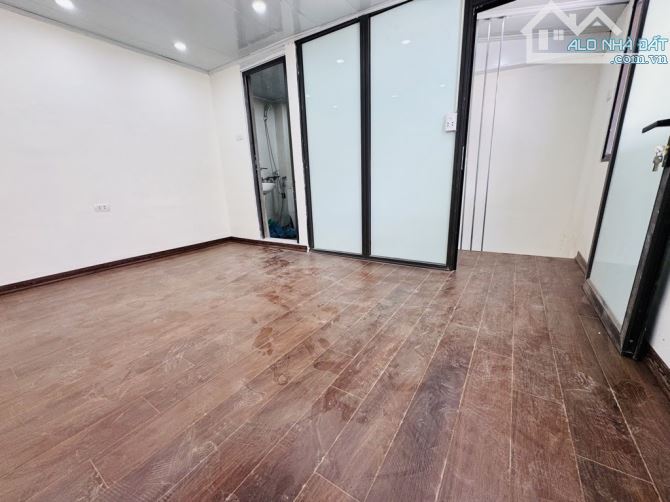 Bán nhà Vĩnh Hưng 22M- 3T, +1,6 Tỷ Oto-KO QH - 3