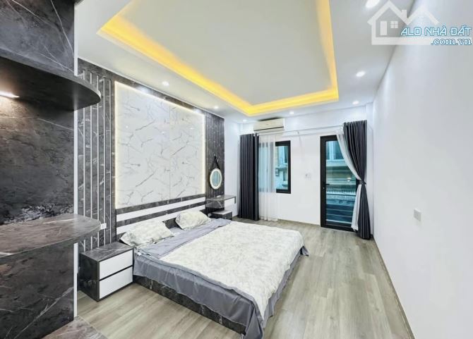 6Tỉ - BÁN NHÀ HOÀNG VĂN THÁI, 40M² X 4 TẦNG, PHÂN LÔ QUÂN ĐỘI, 10M RA Ô TÔ TRÁNH - 3