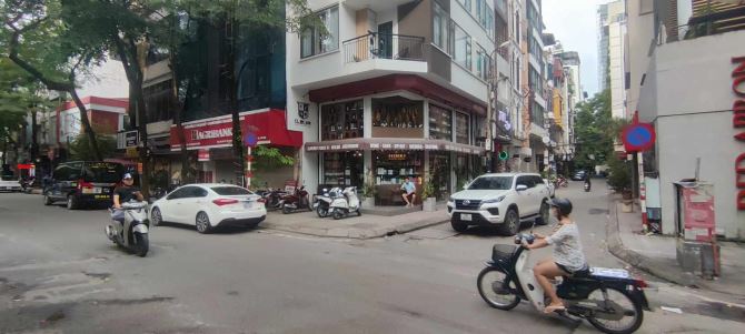 BÁN TÒA 8 TẦNG HẦM MẶT PHỐ LINH LANG 95M MT: 7.8M ĐOẠN ĐÀO TẤN - PHAN KẾ BÍNH KD SẦM UẤT - 3