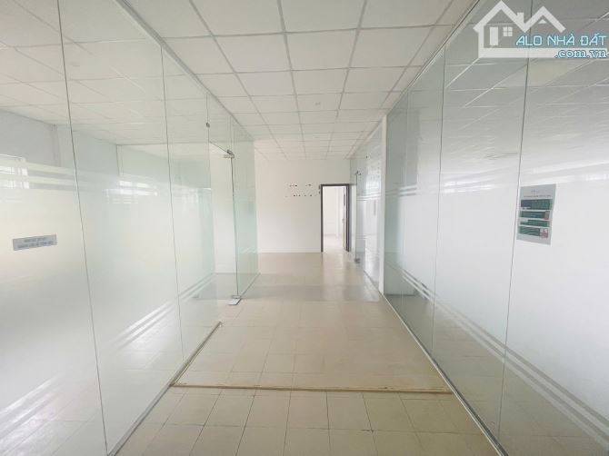 CHỈ 50 TR/THÁNG SỠ HỮU NGAY VĂN PHÒNG ~ 430 M2, BÃI XE RỘNG. LH: OFFICE DANANG - 4