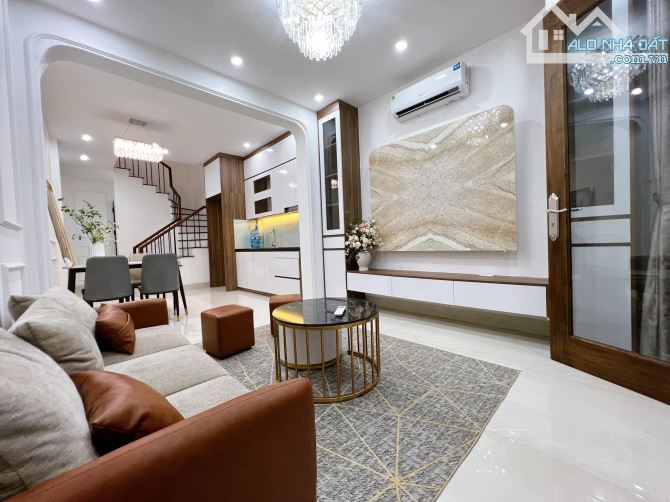 Nhà Kim Giang- Hoàng Mai DT 50m2 x 5T, nhà đẹp, oto đỗ cửa, giá 7.65 tỷ, SĐCC - 4