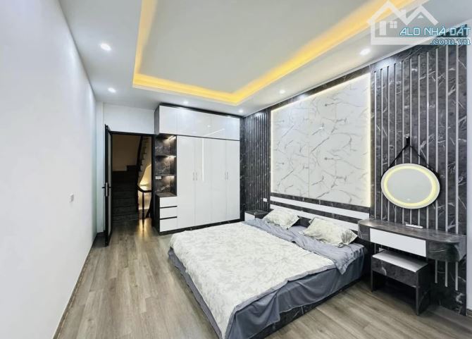 6Tỉ - BÁN NHÀ HOÀNG VĂN THÁI, 40M² X 4 TẦNG, PHÂN LÔ QUÂN ĐỘI, 10M RA Ô TÔ TRÁNH - 4