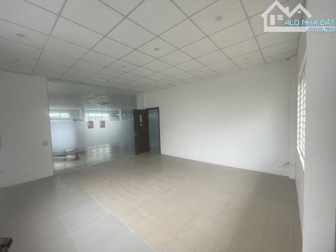 CHỈ 50 TR/THÁNG SỠ HỮU NGAY VĂN PHÒNG ~ 430 M2, BÃI XE RỘNG. LH: OFFICE DANANG - 5