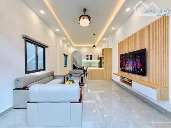 Bán gấp Villa 102M2, ngang 6,8m ngay Emart Phan Huy Ích nhỉnh 8 tỷ TL - 5