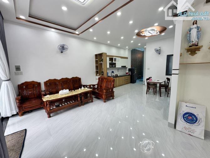 Nhà Nguyên căn bảo vệ 24/7_ 200m2 Sàn, 12 triệu, 4PN ở Hoàng Phú Nha Trang - 5