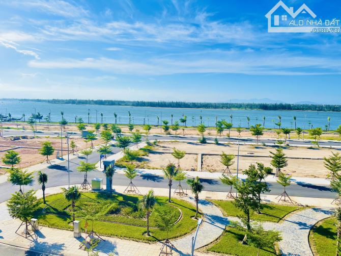 Bán nhà 3 tầng 5 phòng ngủ view sông Hội An, 100m2 cắt lỗ 800 triệu - 4