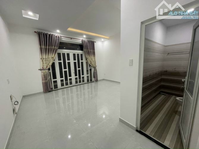 Chính chủ kẹt tiền bán gấp nhà 110m2 SHR đường Đinh Đức Thiện gần chợ Bình Chánh - 5