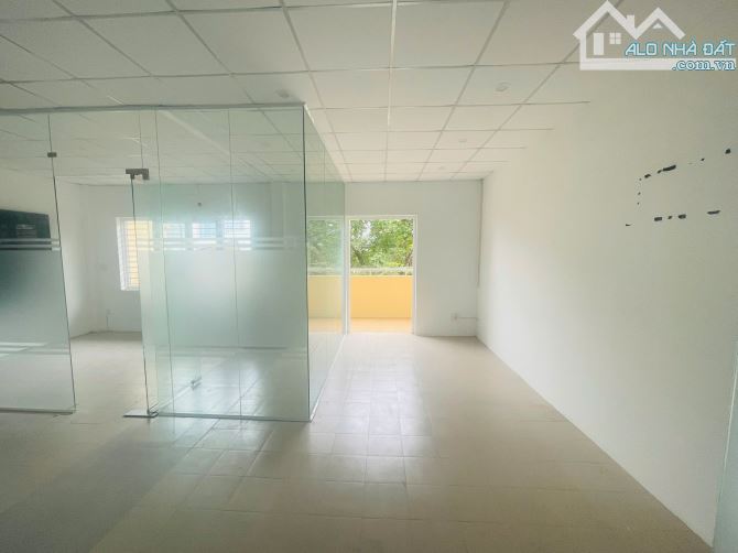 CHỈ 50 TR/THÁNG SỠ HỮU NGAY VĂN PHÒNG ~ 430 M2, BÃI XE RỘNG. LH: OFFICE DANANG - 6