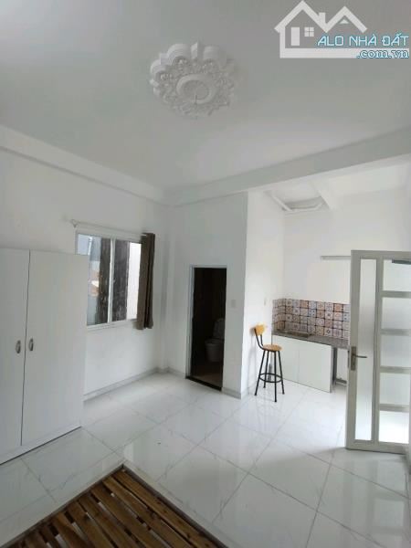 Nguyễn Hồng Đào ( Bàu Cát 4)- p.14- Tân Bình -DT: 6.8*18m- giá 23 tỷ 5 - 6