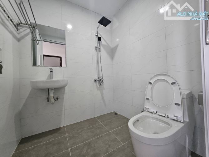 Bán CHCC Vinaconex 7, Nguyễn Văn Giáp, Cầu Diễn, Nam Từ Liêm, DT: 86,5 m2. Giá : 5,75 Tỷ - 6