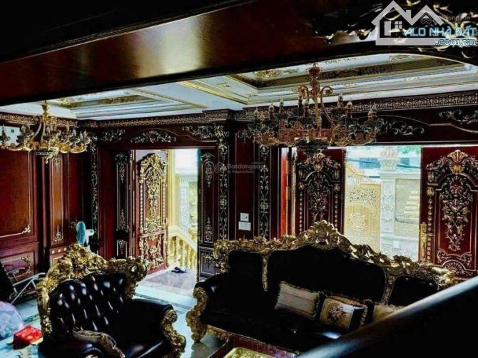 HÀNG HIẾM TẠI LÊ ĐỨC THỌ - BIỆT THỰ BÁN CỔ ĐIỂN - DÁT VÀNG 24K VÀ GỖ GÕ ĐỎ NGUYÊN KHỐI - 7