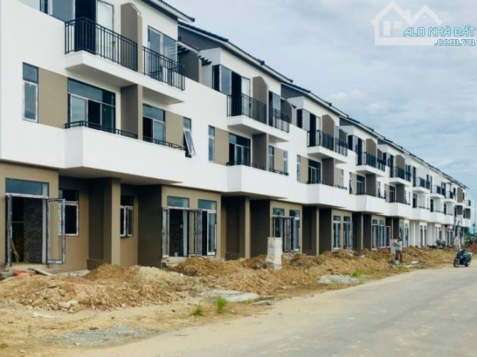 NHÀ 3 TẦNG ROYAL PARK KHU C ĐƯỜNG LÊ ĐỨC ANH - 80M2 -3,1 TỶ