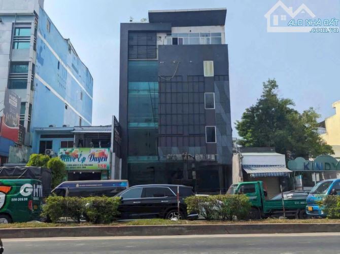 Toà Nhà Văn Phòng MT Cộng Hoà, Q. Tân Bình Vị trí siêu đẹp -11 X 27M, hầm 6 lầu -chỉ 92 Tỷ