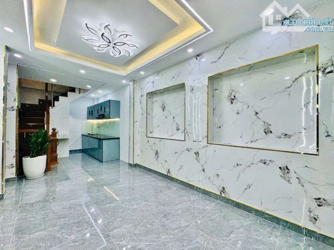 NHÀ MỚI 5 TẦNG KHU VIP PHAN XÍCH LONG P3 PHÚ NHUẬN