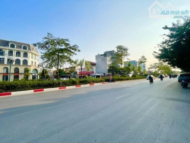 Bán gấp đất Kiên Thành trung tâm Trâu Quỳ ngõ thông ô tô qua nhà DT 60m2 giá 4.55 tỷ