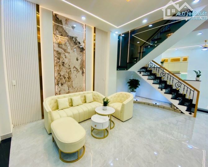 BÁN NHÀ MỚI 4 TẦNG HL2 BTĐ A  4 x 17M CHỈ 6,3 TỶ