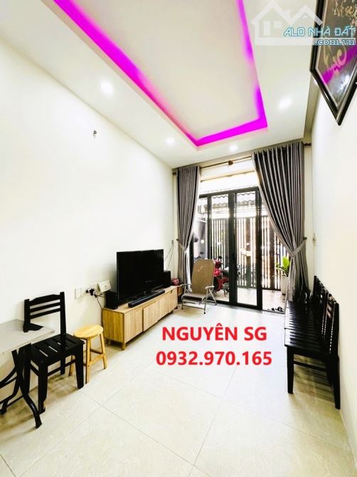 GIẢM SỐC 1 TỶ - 4 TẦNG MỚI ĐẸP - DT 64 M2 (4 x 16) - XE HƠI TỚI NHÀ - HOÀNG HOA THÁM - BT.