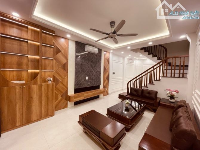 Bán nhà kim đồng , ngõ ba ngác tránh , ô tô cách 20m , dt 48m x 5t x 8,8 tỷ - 1