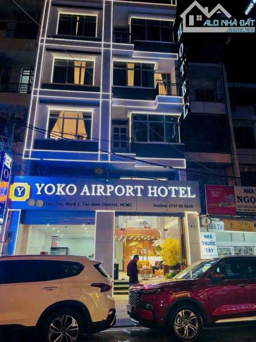Khách sạn vip đường Yên Thế khu sân bay giá rẻ nhất khu vực - 1
