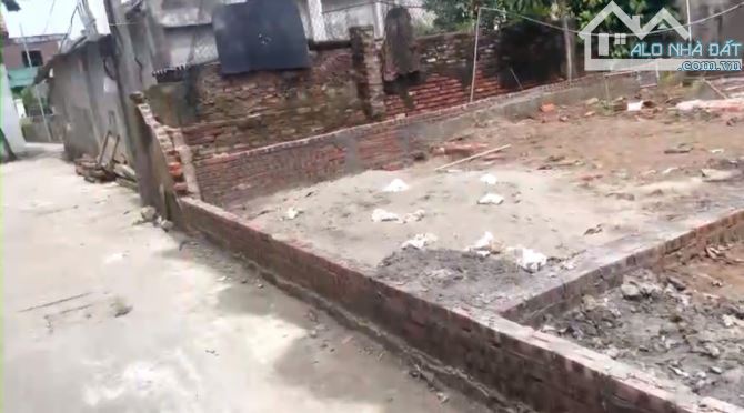 Bán gấp đất Kiên Thành trung tâm Trâu Quỳ ngõ thông ô tô qua nhà DT 60m2 giá 4.55 tỷ - 1