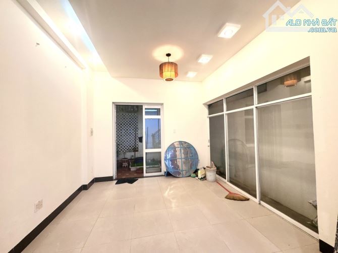 Bán nhà  hẻm ô tô Cao Thắng 70m2 , 5m x 14m , 4 tầng , 9.7 tỷ. - 2