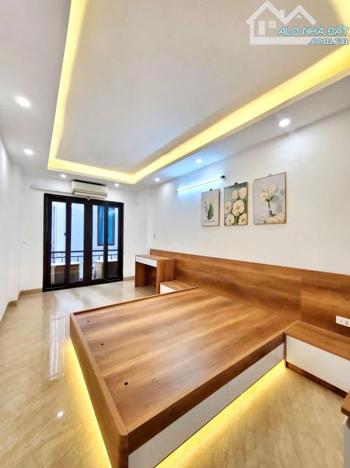 Bán nhà riêng trong ngõ Giáp Nhị. 30m2, 5 tầng - 2