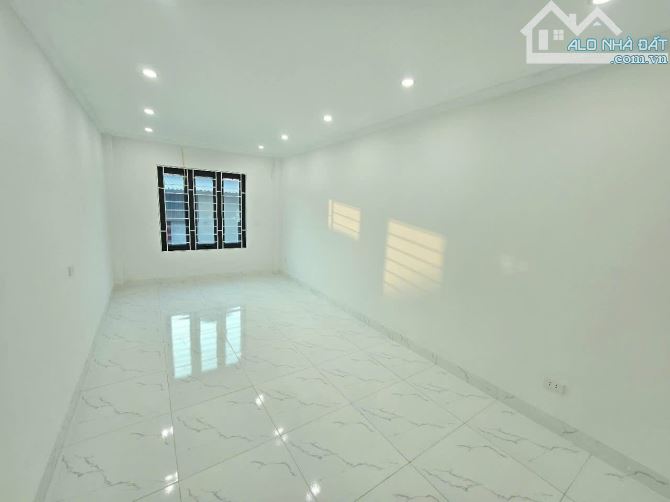 NHÀ MỚI XÂY MẬU LƯƠNG, NGÕ RỘNG, GẦN PHỐ 32M2, 5 TẦNG, MT 3.2M CHỈ HƠN 5 TỶ - 2