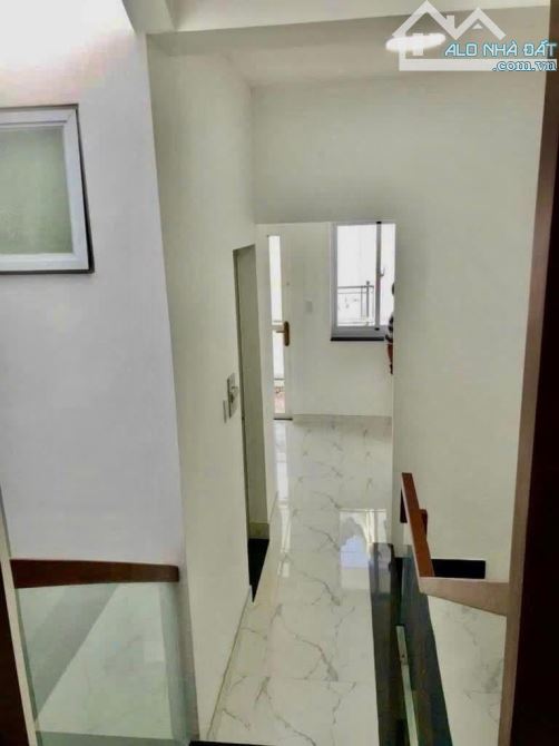 CMT8-Quận 10- Hẻm Ngang 4M-42M2-4Tầng -Giá Chỉ Nhỉnh 6Ty TL. - 2