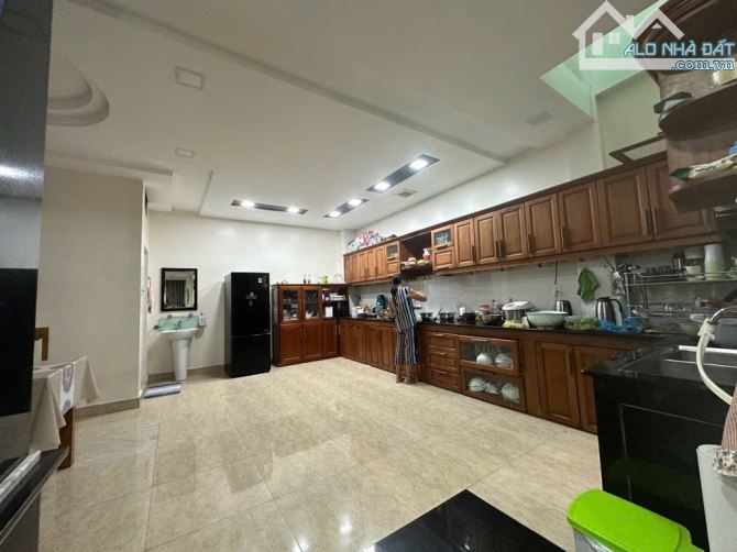 Bán nhà mặt tiền Trưng Nữ Vương - Hải Châu. Ngang 7m rộng rãi lợi thế kinh doanh - 2
