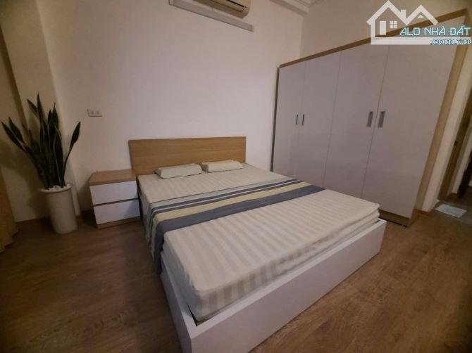 Bán nhà Trần Cung, lô góc, gần ô tô, gần phố, dt 37m. - 2