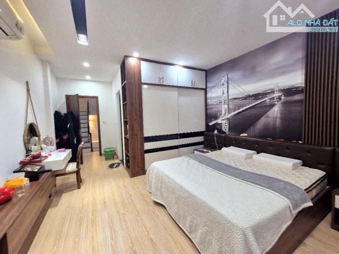 Phân lô Cán bộ XaLa Phùng Hưng 45m mt4,5m 5 tầng ô tô chạy vòng quanh, vào nhà, an sinh KD - 3