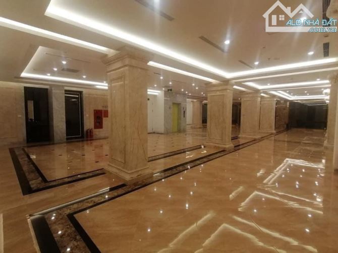 Cần Bán GẤP Tòa Khách Sạn VIP 10 Tầng+ 1 Hầm Phố Trần Duy Hưng, DT 540m2, MT 15M, Lô Góc - 3
