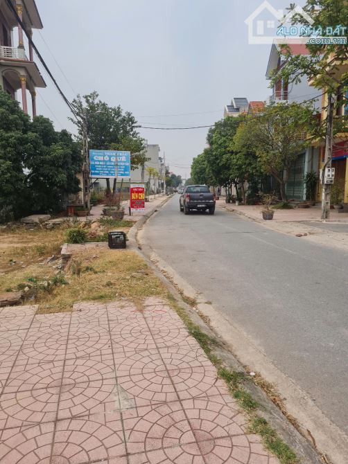 Bán Lô Đất Phường Đồng Sơn , Tp Bắc Giang.228m2- Lô góc. trục Chính, Kinh Doanh. Giá 5.5tỷ - 3