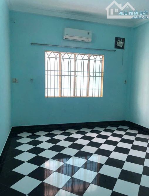 🏠 Đừng suy nghĩ nhiều nữa - Có tiền là mua ngay căn nhà Thị Trấn Hóc Môn, 120m2, sổ hồng - 4