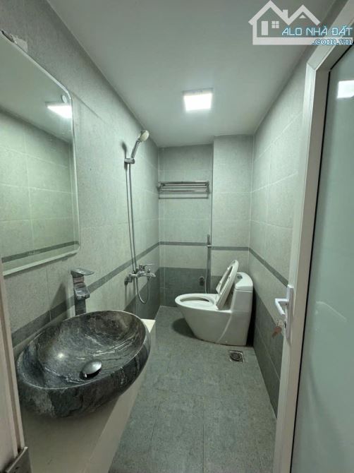 Giảm GIÁ Bán NHANH Nhà 4 tầng Dân xây Thanh Am, gần ô tô, DT 48m, MT 4.1m, nhỉnh 5 tỷ - 4